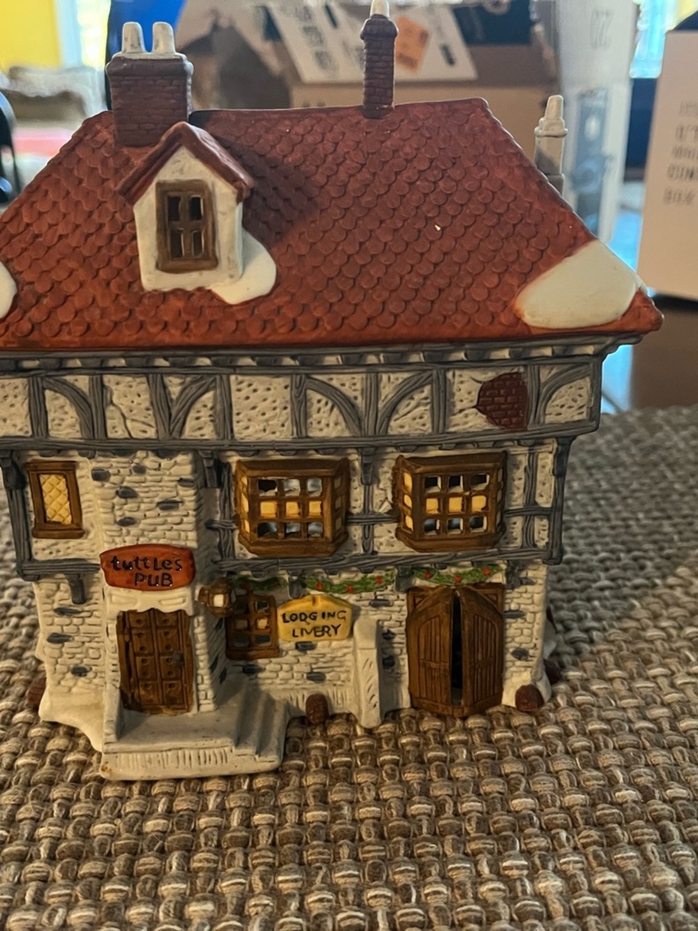 Department 56 Dickens Series Ceramic “Tuttle’s Pub”